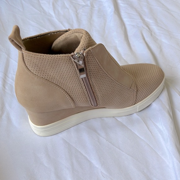 Ccocci Wedge Booties - Picture 4 of 4